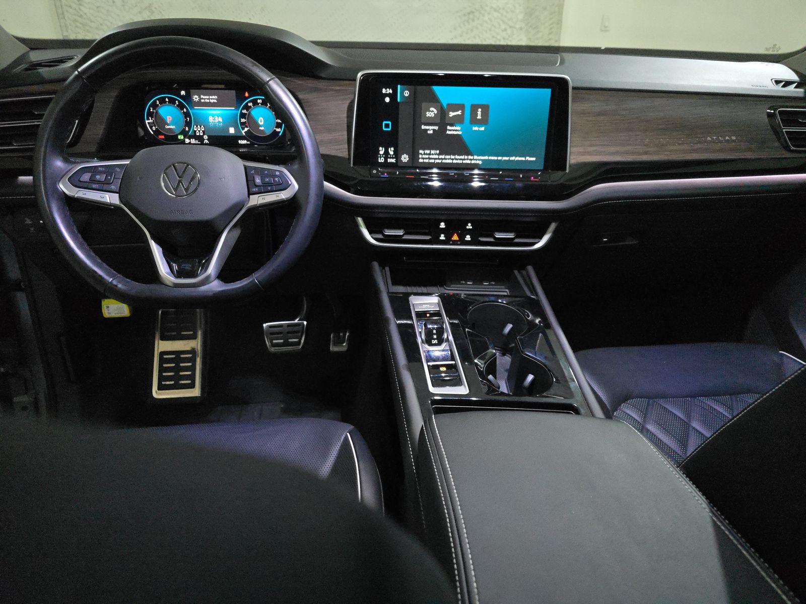 2025 Volkswagen Atlas 2.0T SEL Premium R-Line AWD