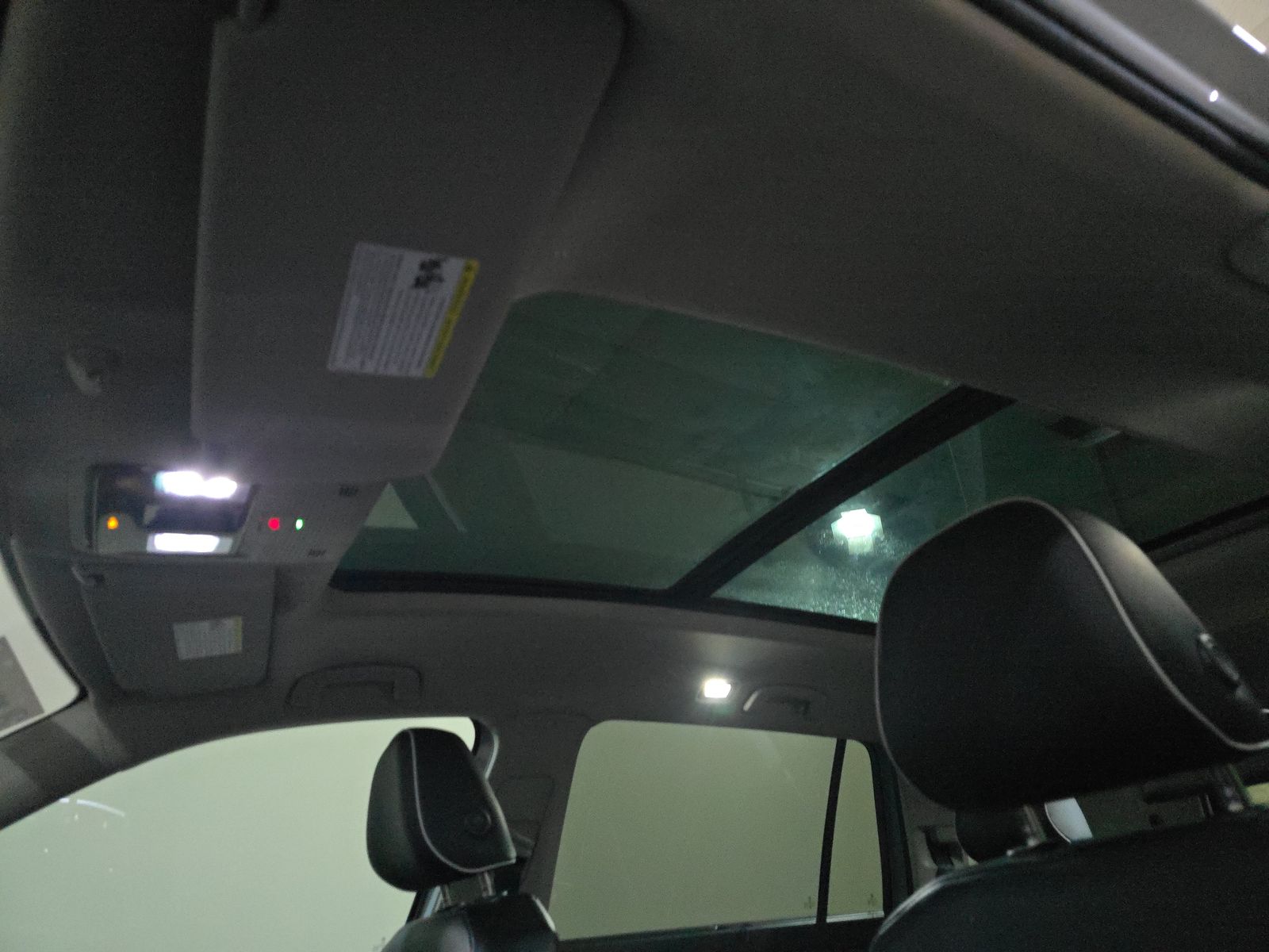 2025 Volkswagen Atlas 2.0T SEL Premium R-Line AWD