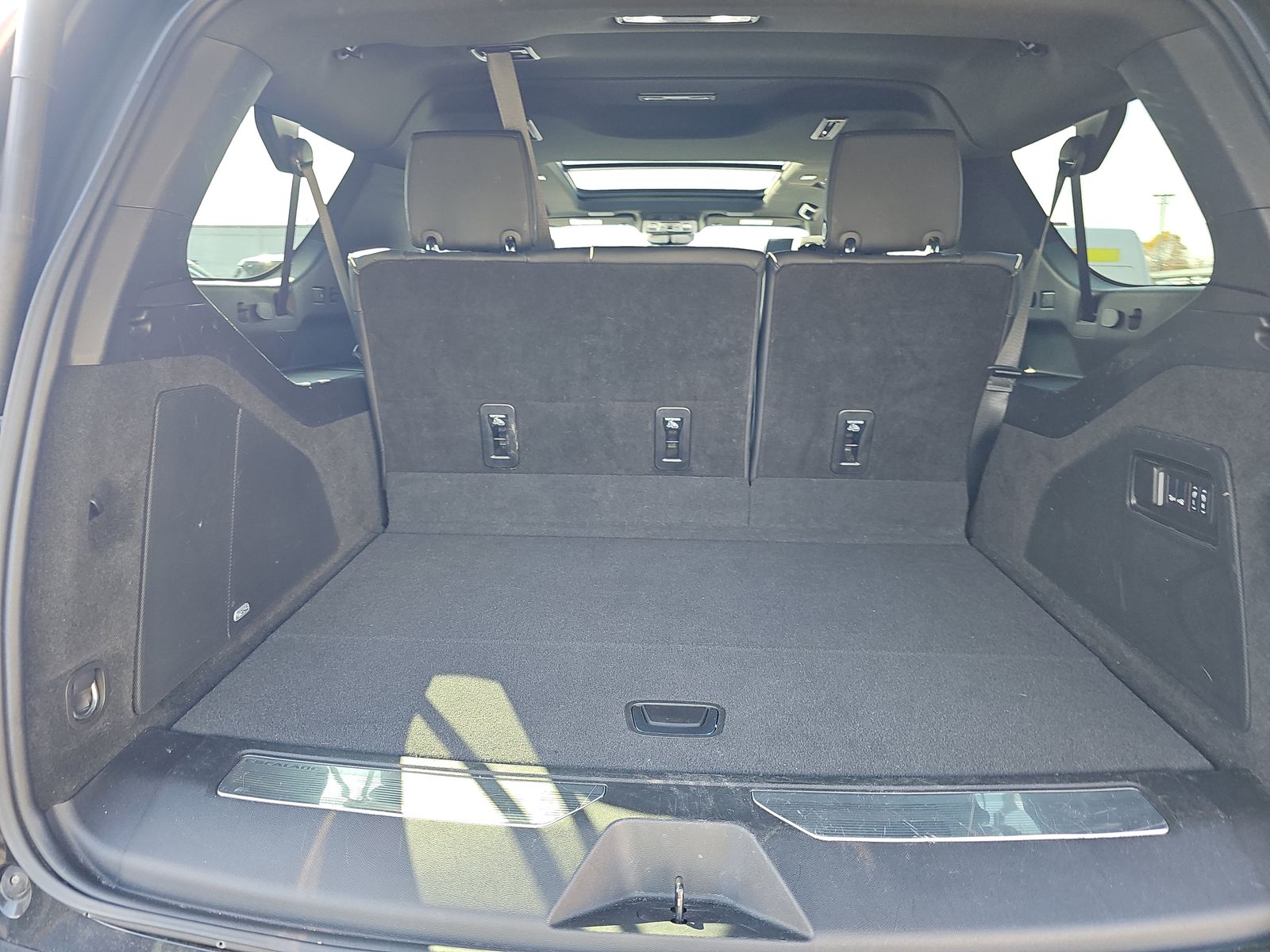 2024 Cadillac Escalade ESV Premium Luxury AWD