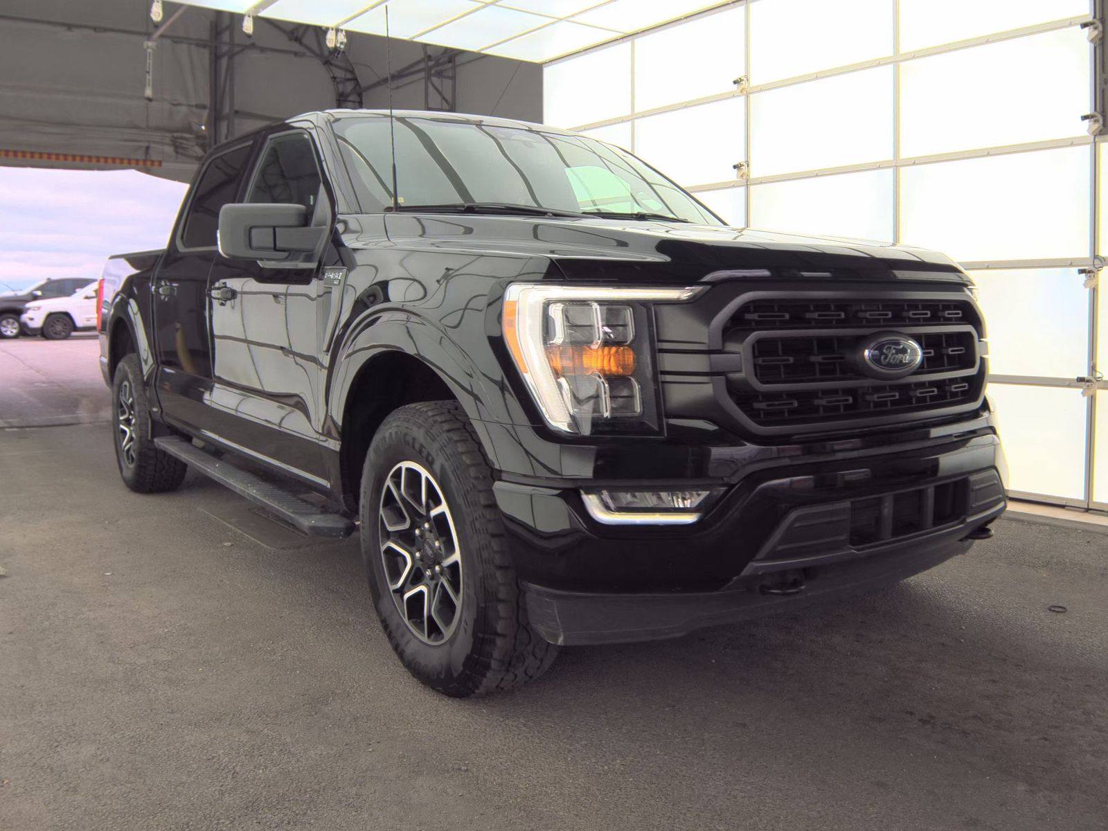 2023 Ford F-150 XLT AWD