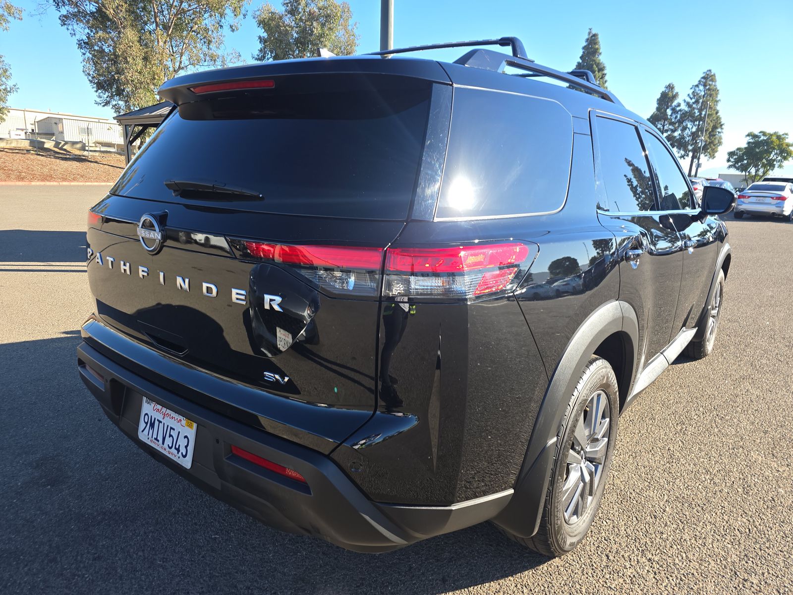 2024 Nissan Pathfinder SV FWD