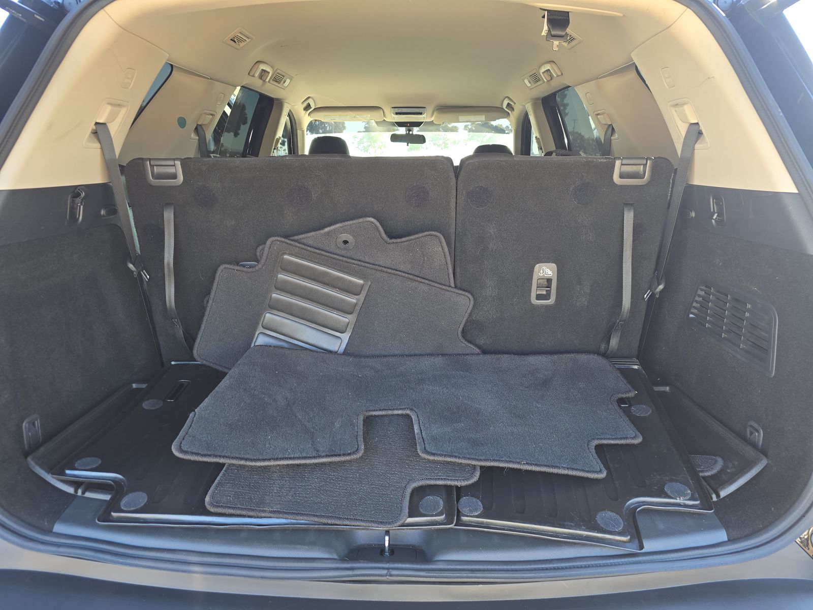 2024 Nissan Pathfinder SV FWD