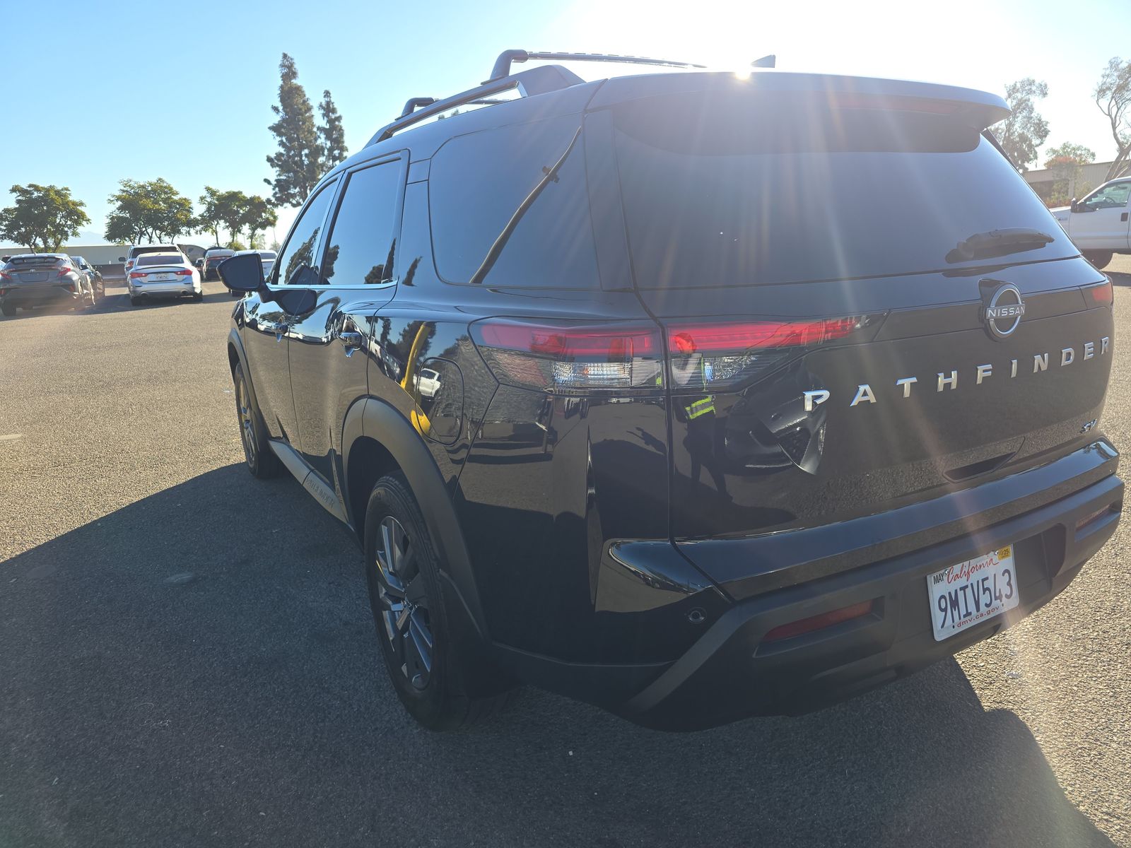 2024 Nissan Pathfinder SV FWD