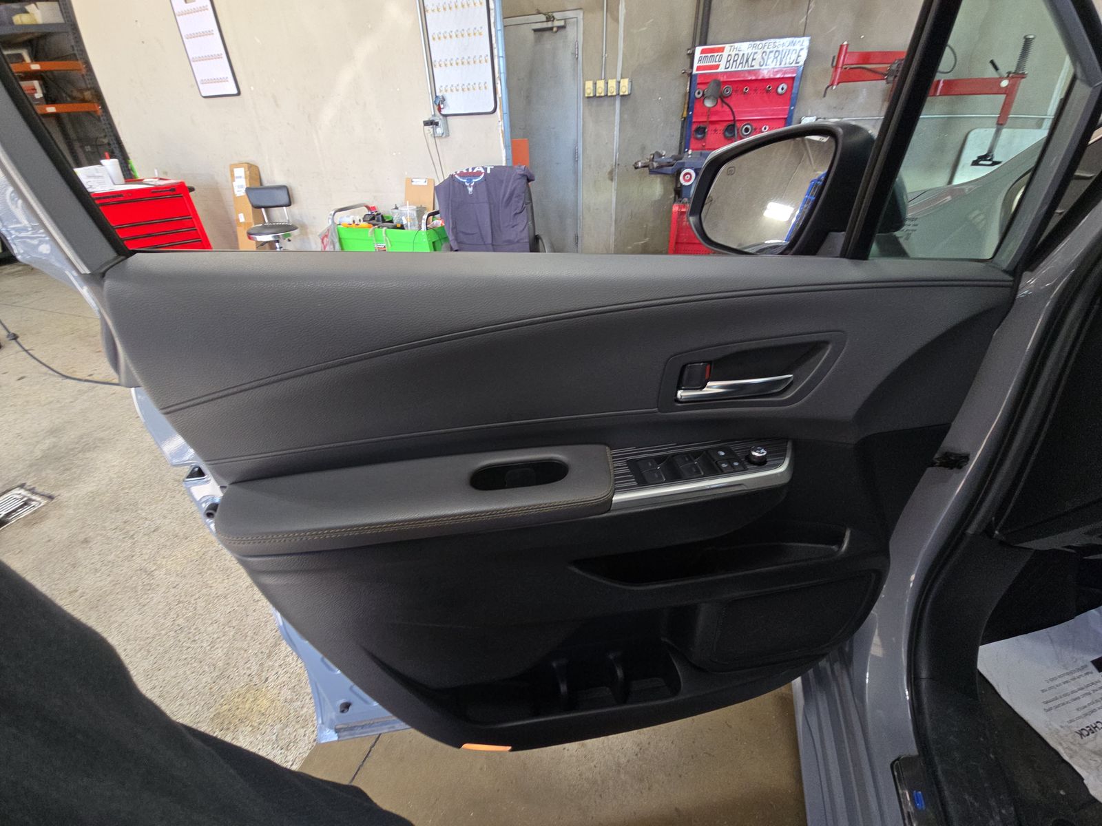 2024 Toyota Sienna Woodland Edition AWD