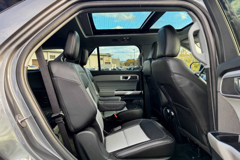 2022 Ford Explorer XLT AWD