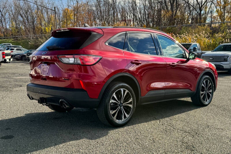 2022 Ford Escape SEL AWD