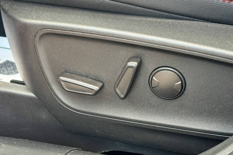 2022 Ford Escape SEL AWD