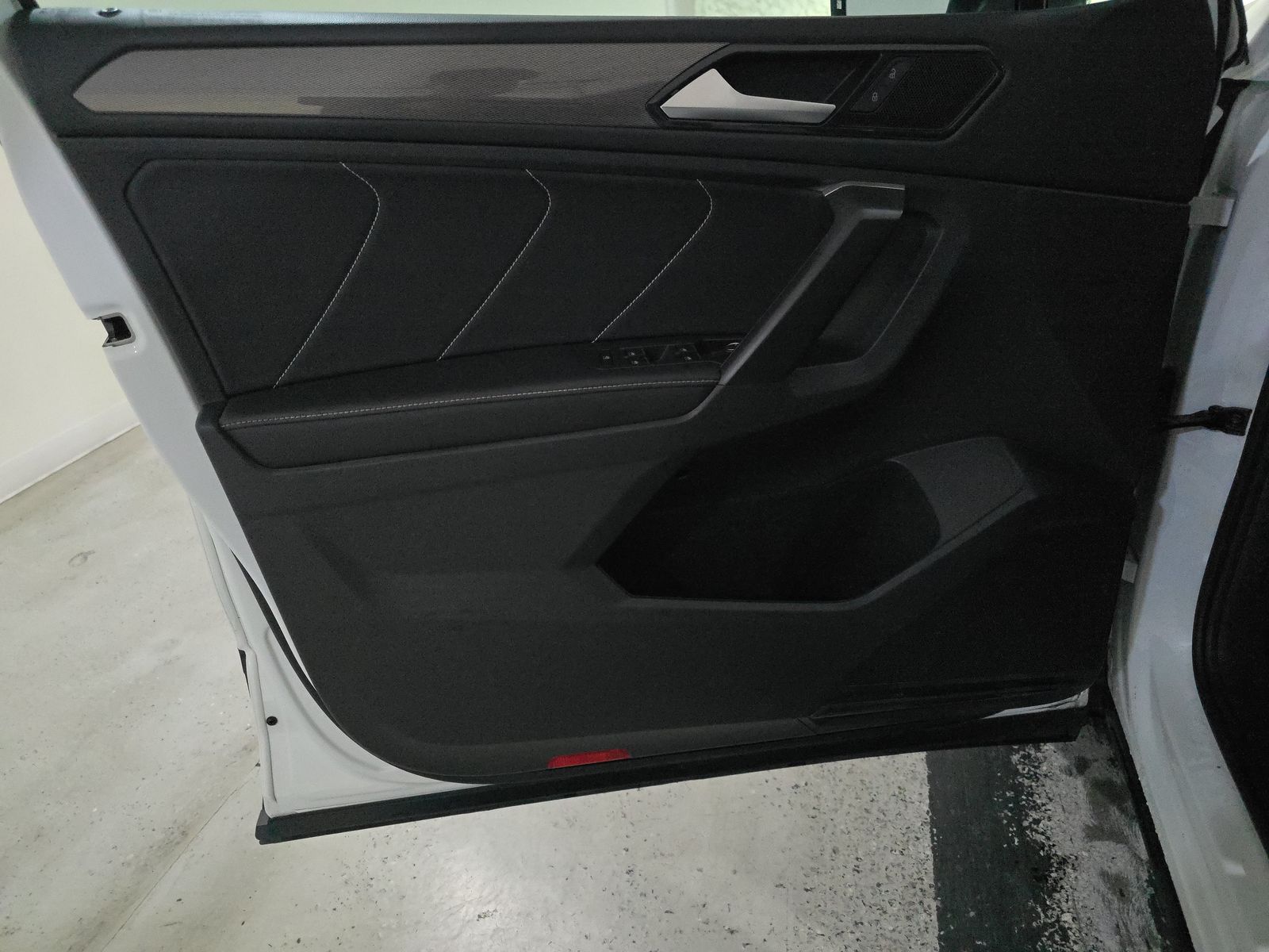 2023 Volkswagen Tiguan 2.0T SE FWD