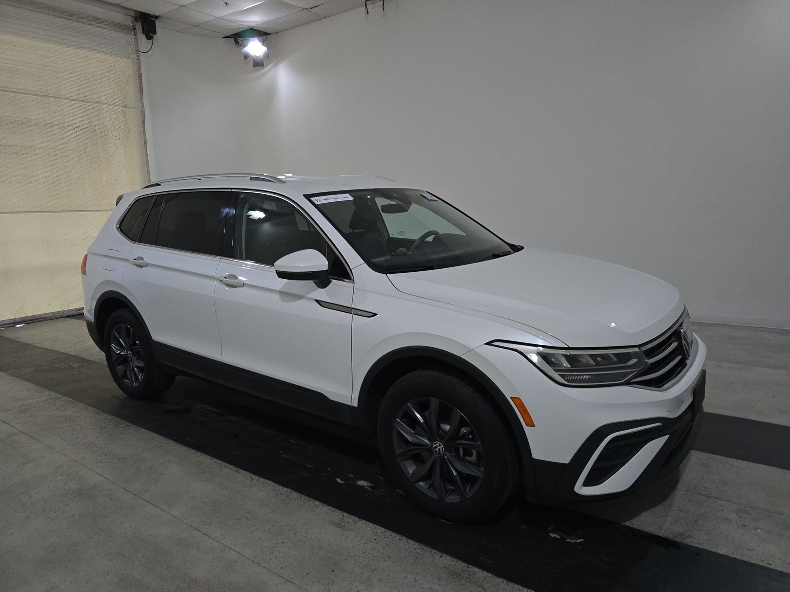 2023 Volkswagen Tiguan 2.0T SE FWD