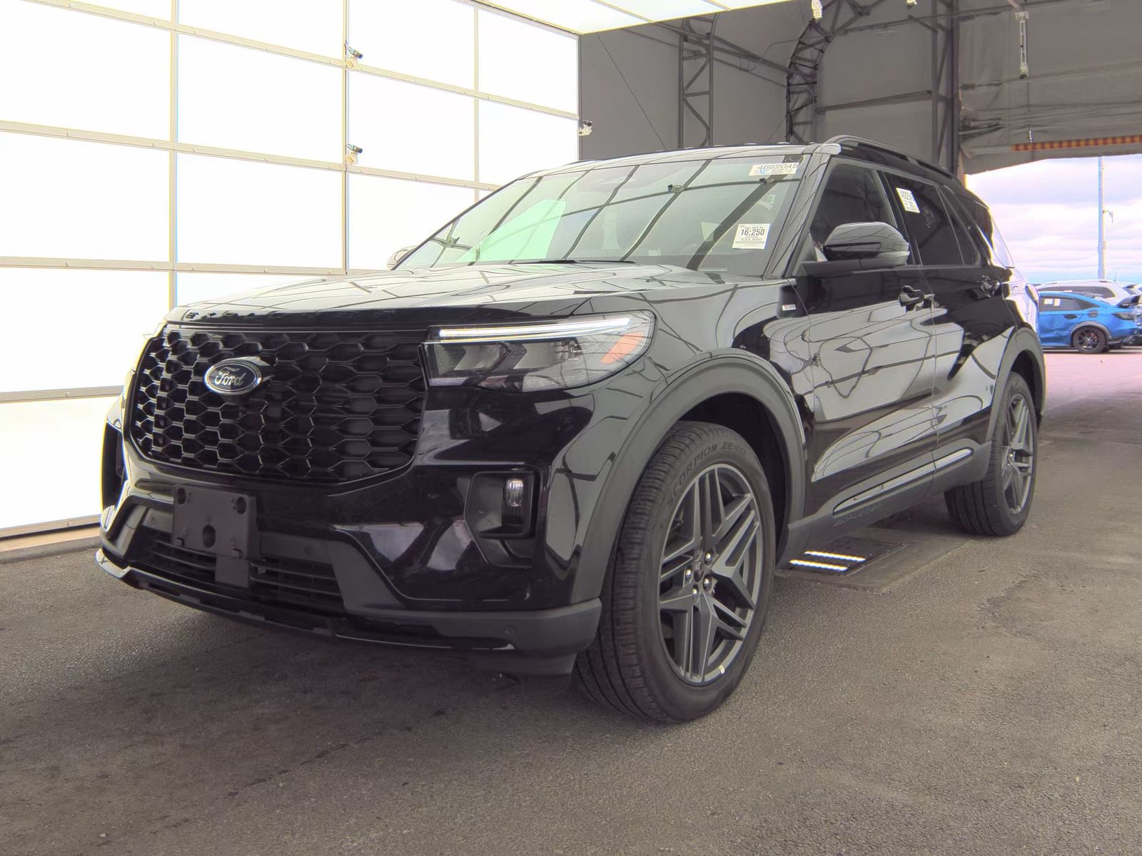 2025 Ford Explorer ST-Line AWD