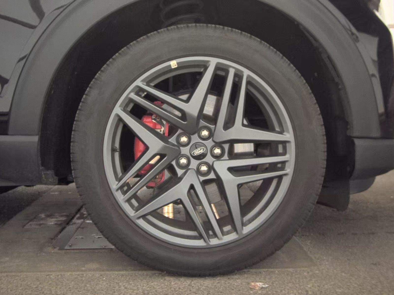 2025 Ford Explorer ST-Line AWD