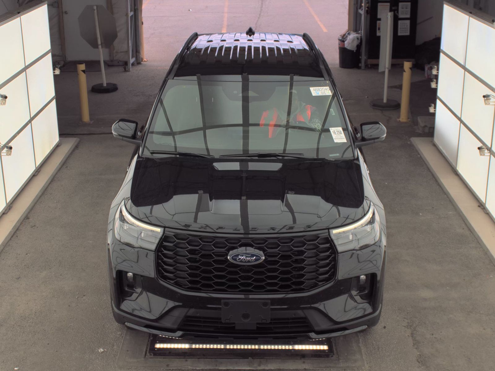 2025 Ford Explorer ST-Line AWD