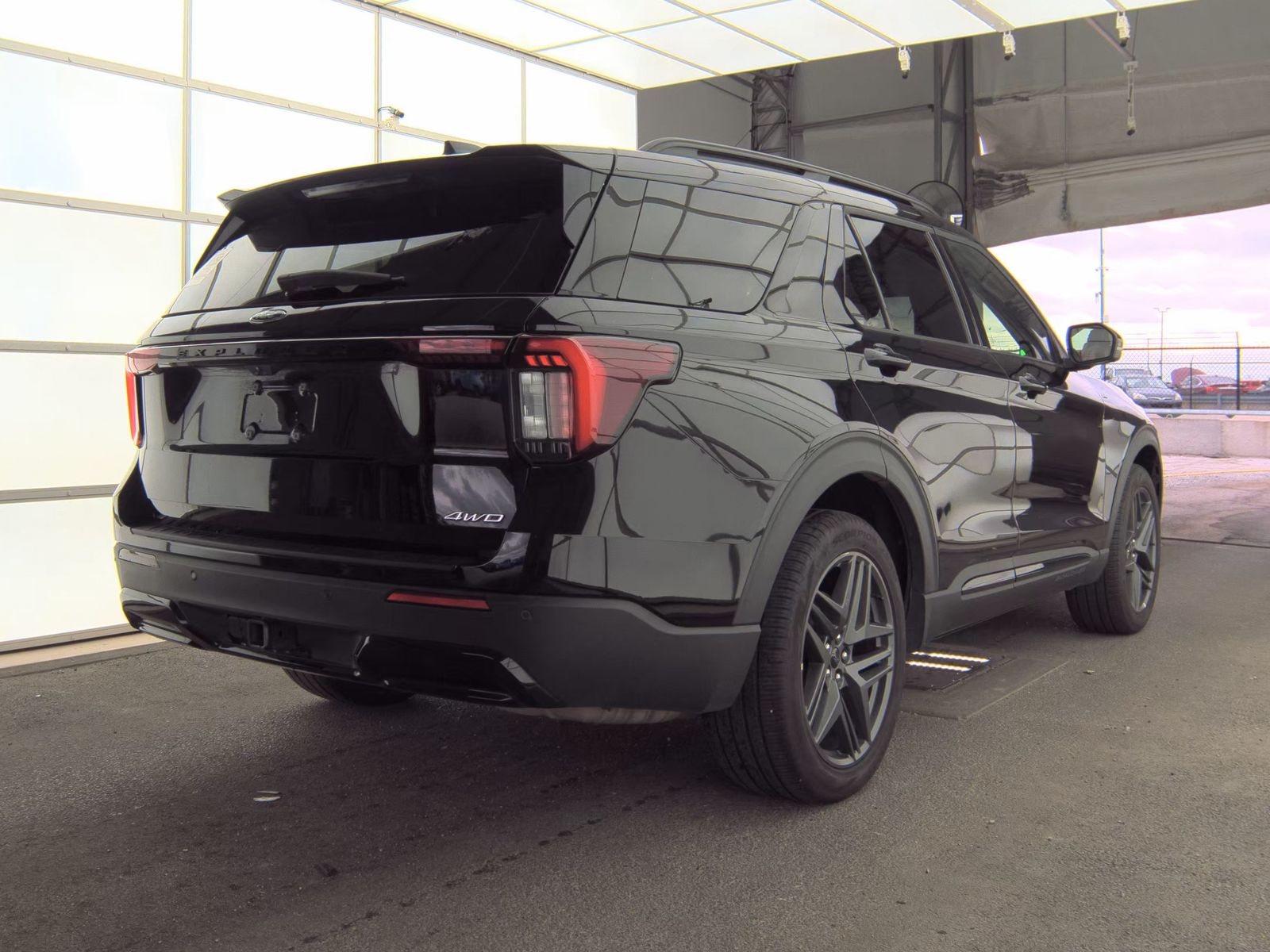 2025 Ford Explorer ST-Line AWD