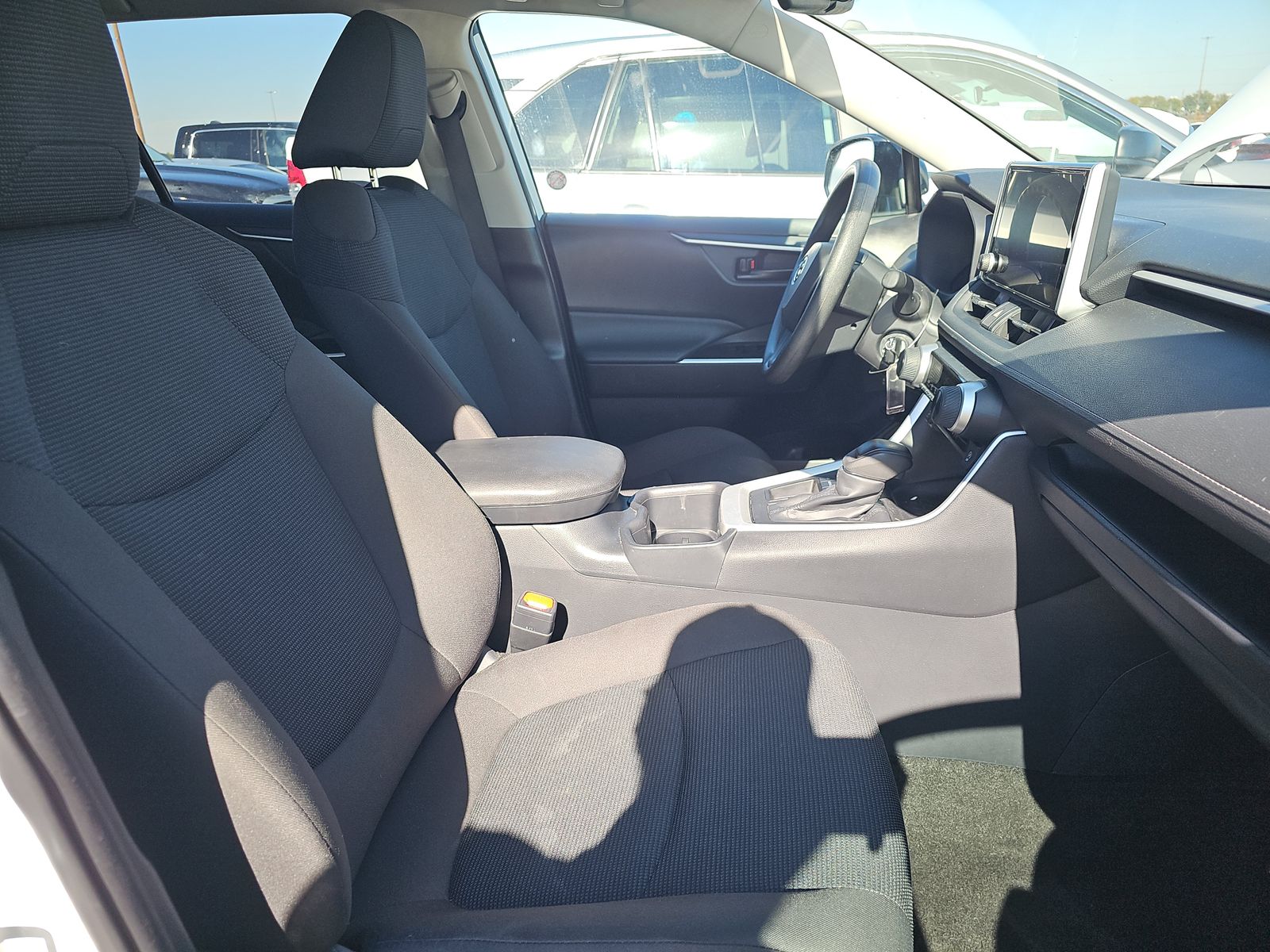 2025 Toyota RAV4 LE FWD