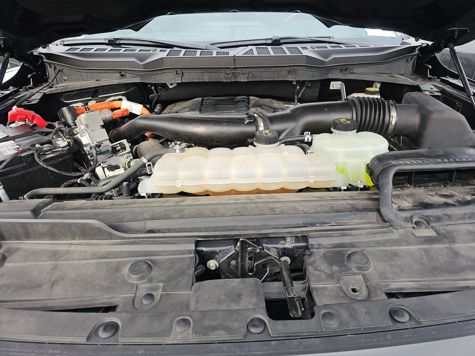 2022 Ford F-150 Hybrid XLT AWD