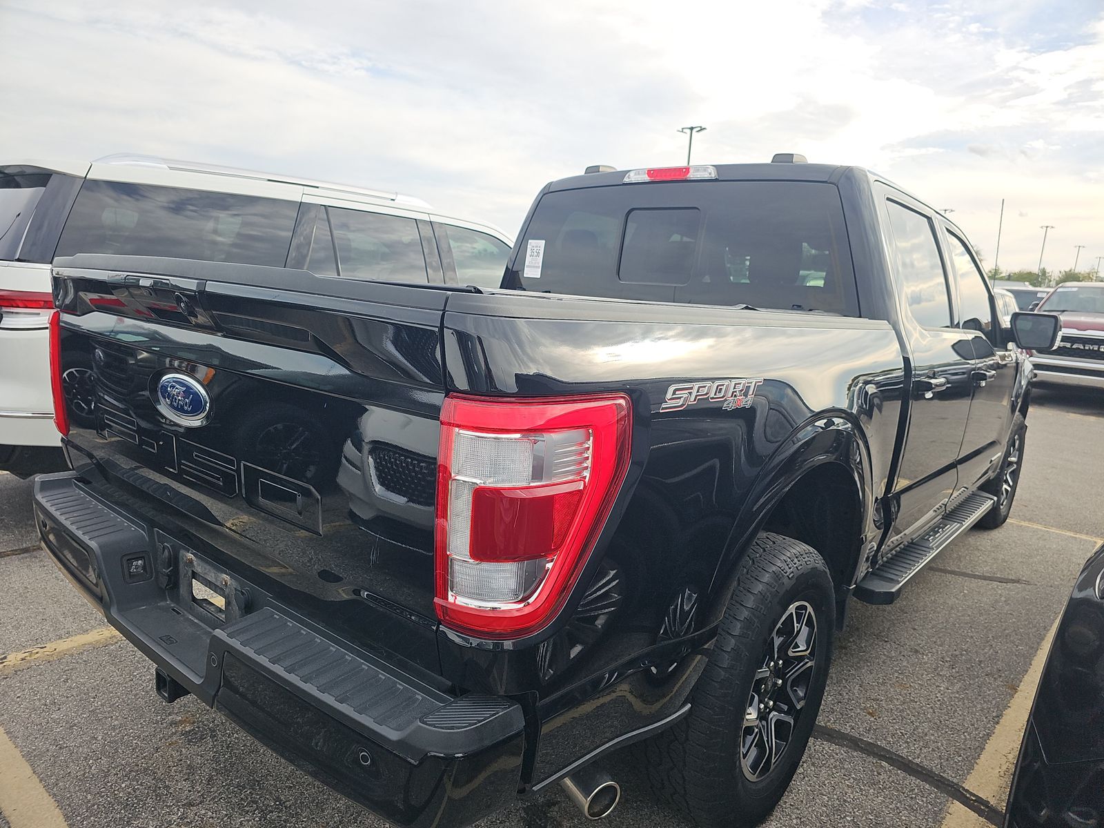 2022 Ford F-150 Hybrid Lariat AWD