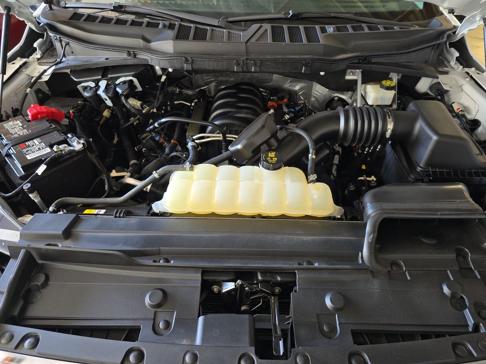 2022 Ford F-150 XLT RWD