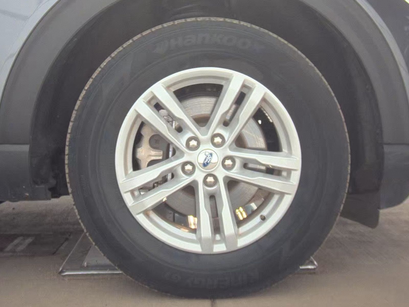 2024 Ford Explorer XLT AWD