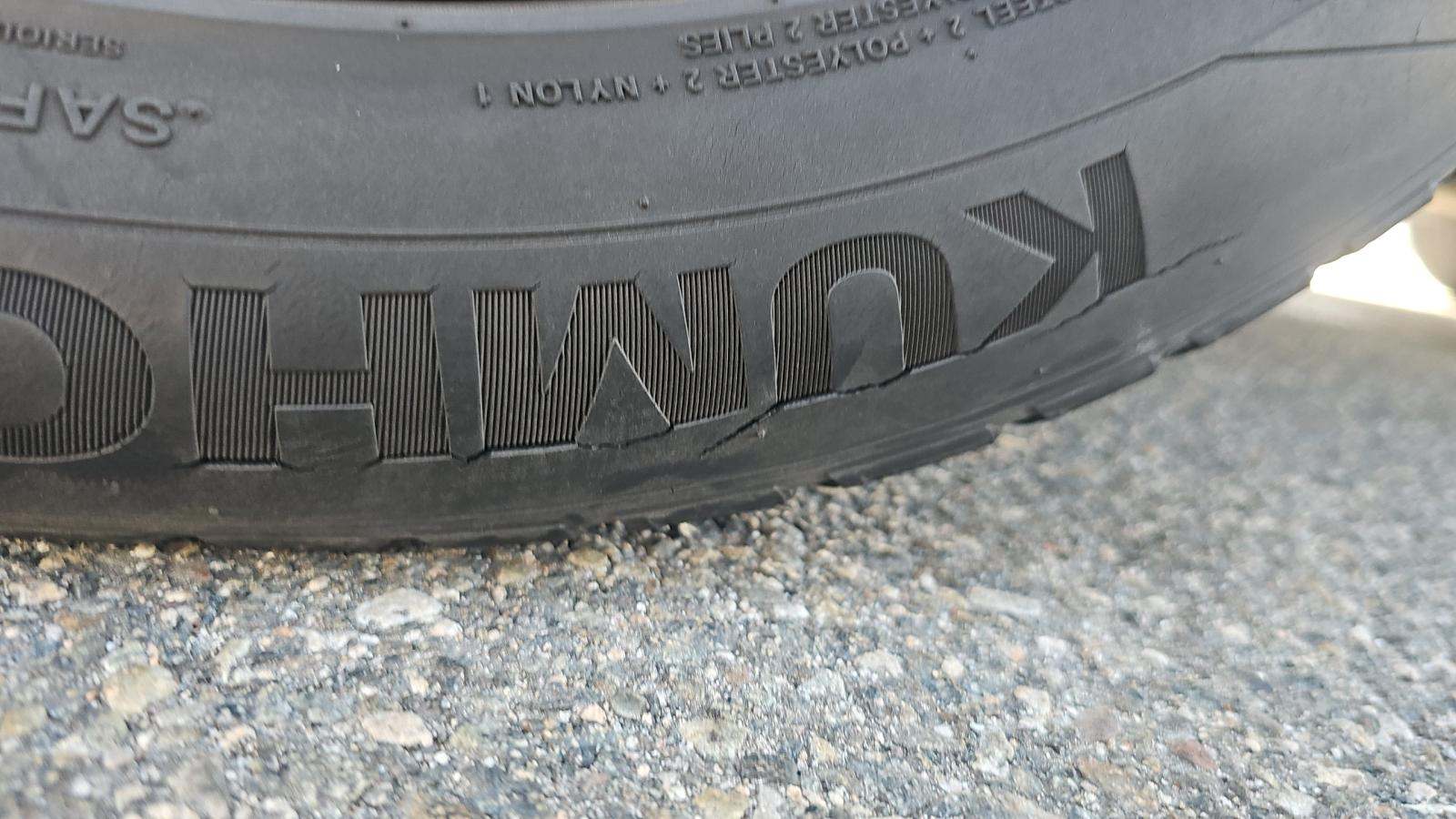 2017 Hyundai Santa Fe Sport 2.0T Ultimate FWD