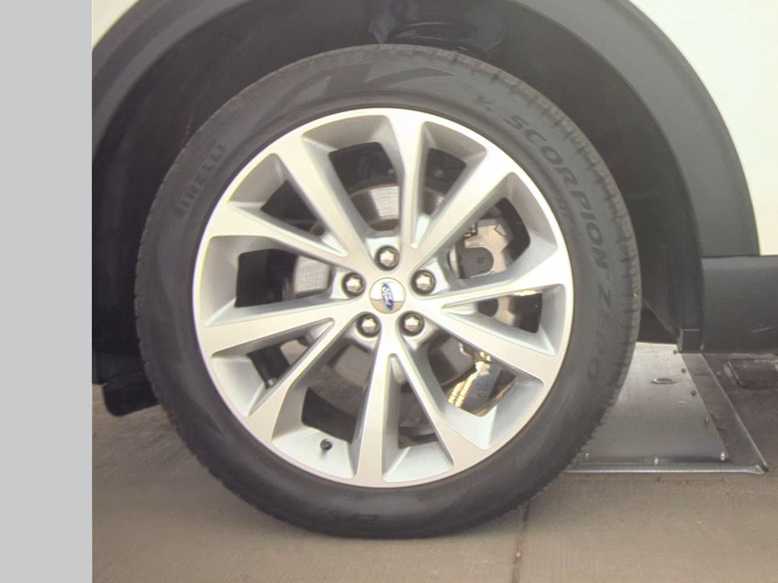 2022 Ford Explorer Platinum AWD