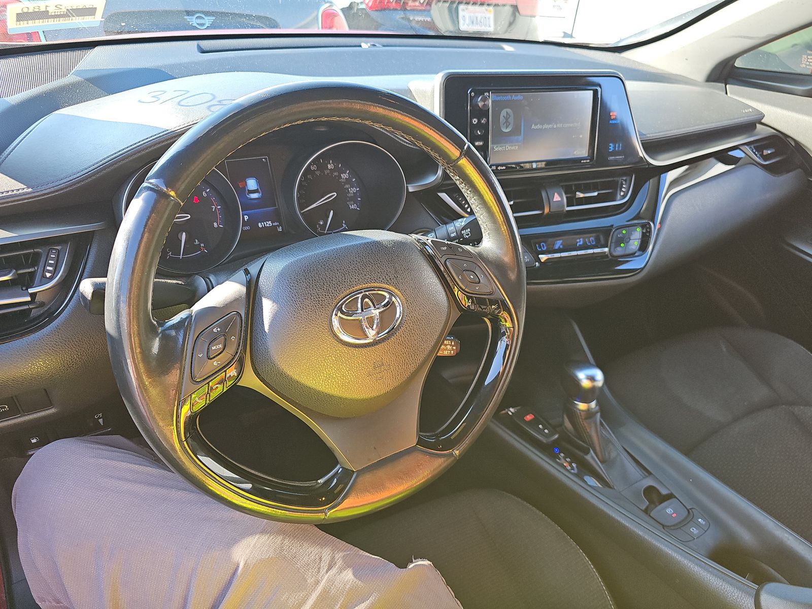 2018 Toyota C-HR XLE Premium FWD