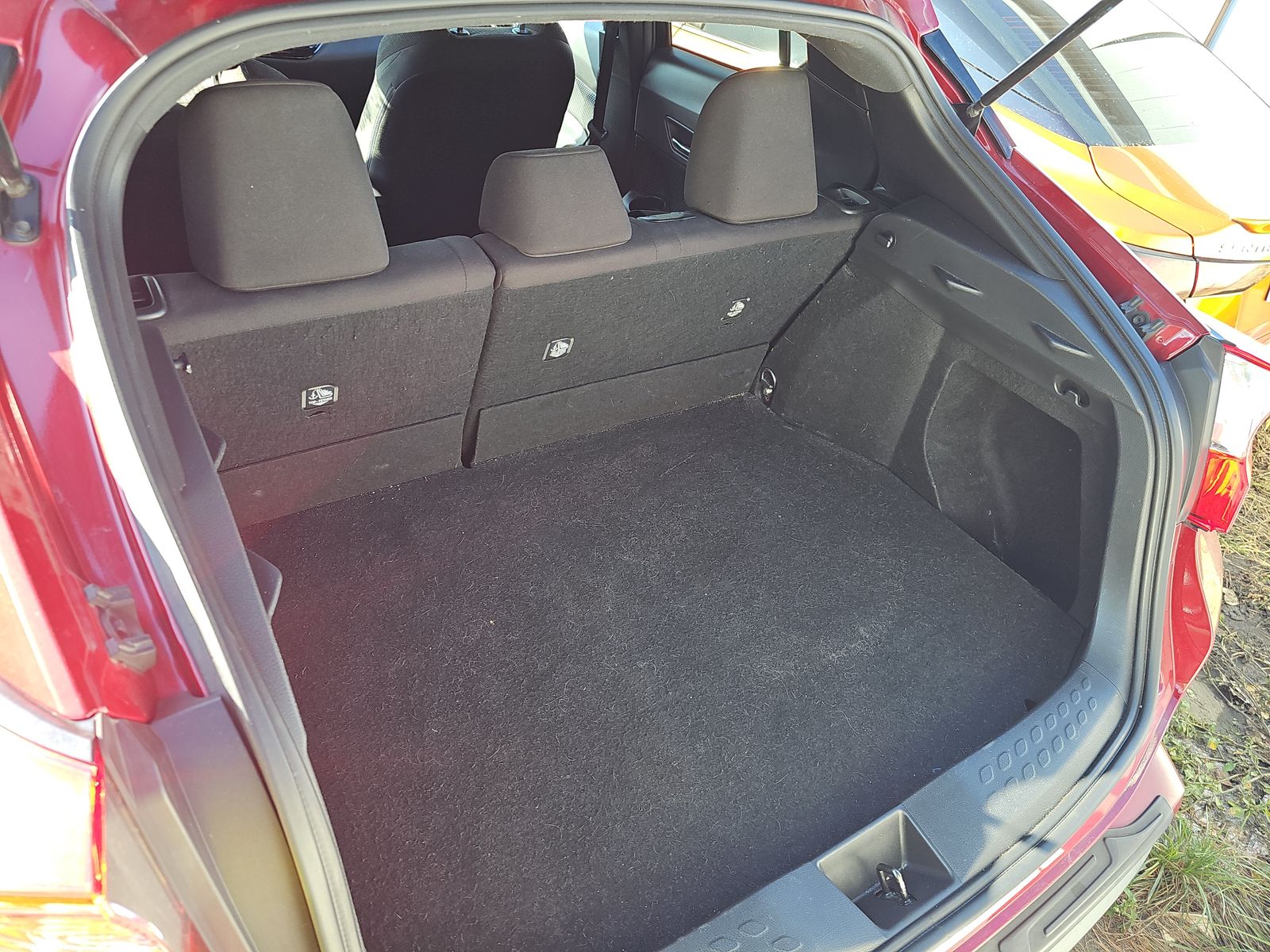 2018 Toyota C-HR XLE Premium FWD