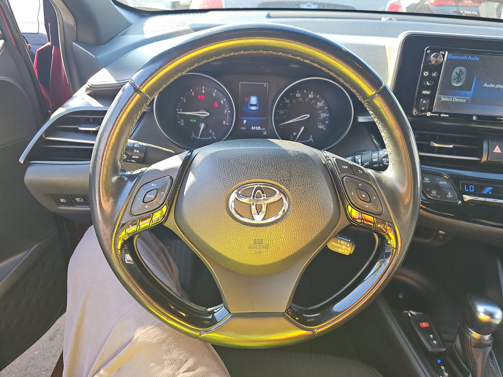 2018 Toyota C-HR XLE Premium FWD
