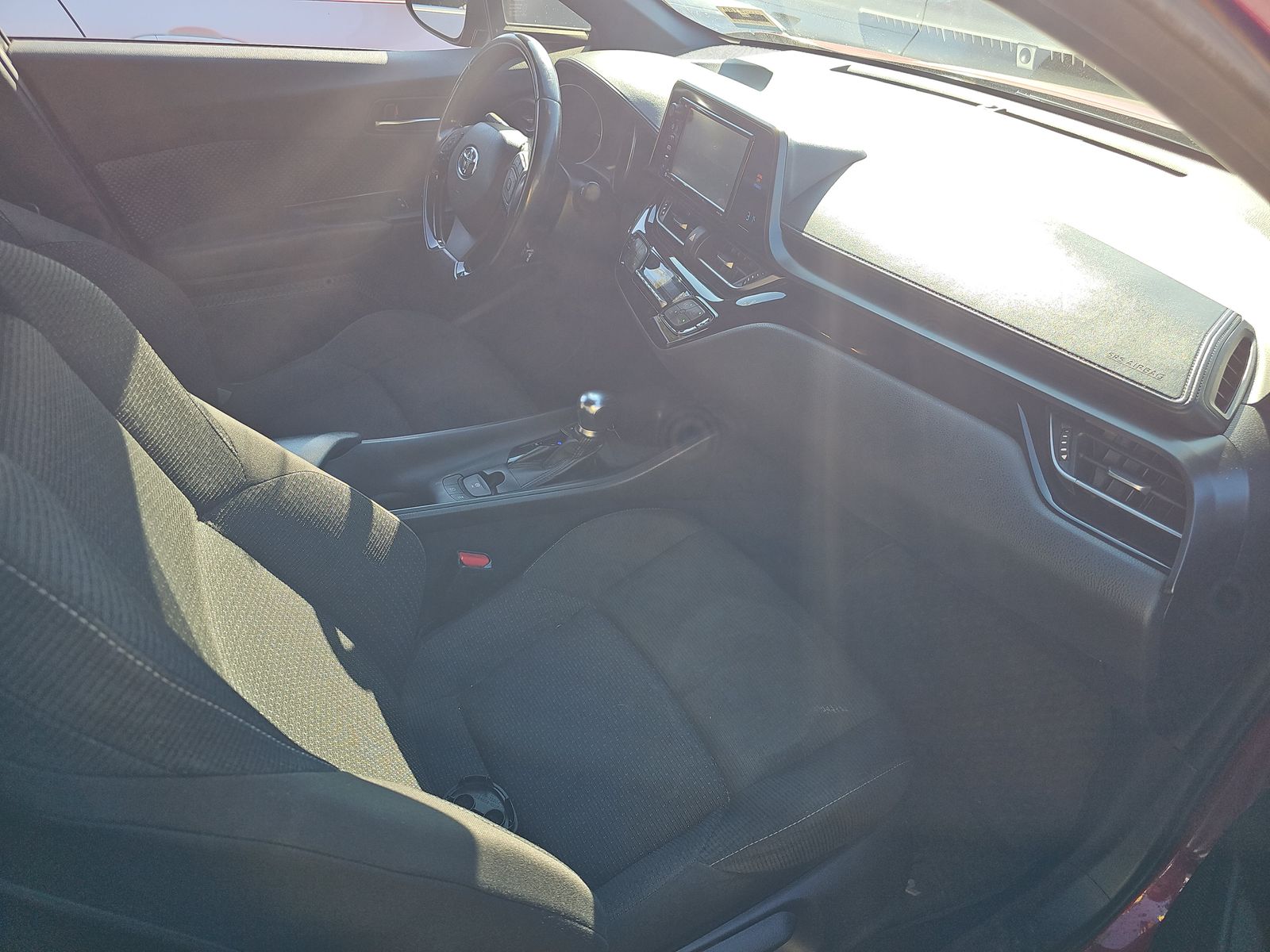 2018 Toyota C-HR XLE Premium FWD