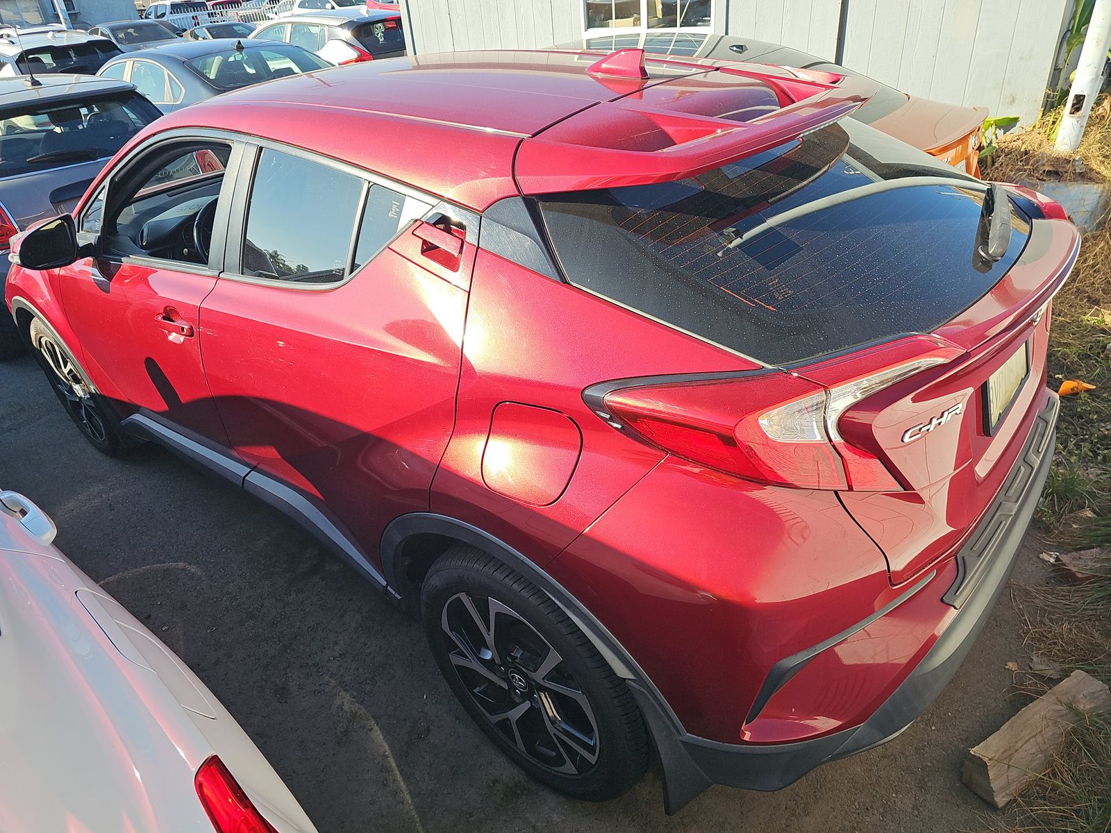 2018 Toyota C-HR XLE Premium FWD