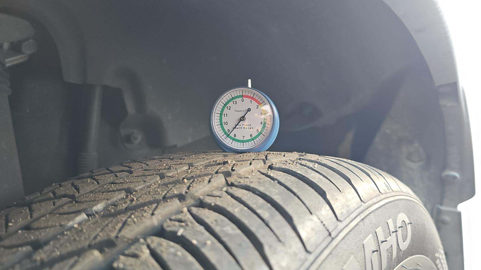 2018 Toyota C-HR XLE Premium FWD