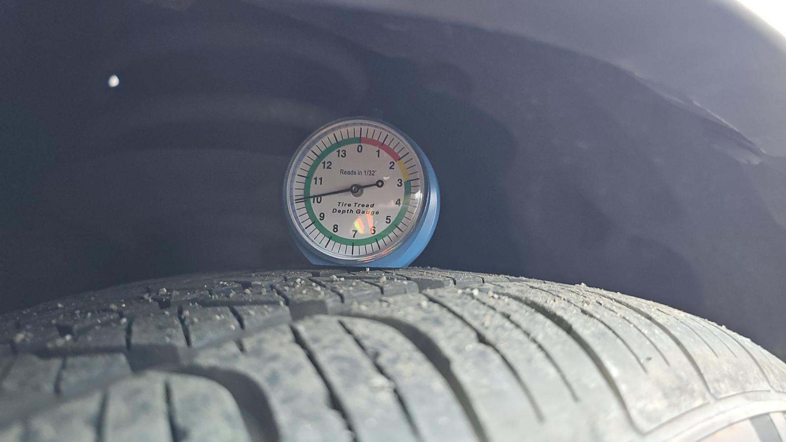 2018 Toyota C-HR XLE Premium FWD