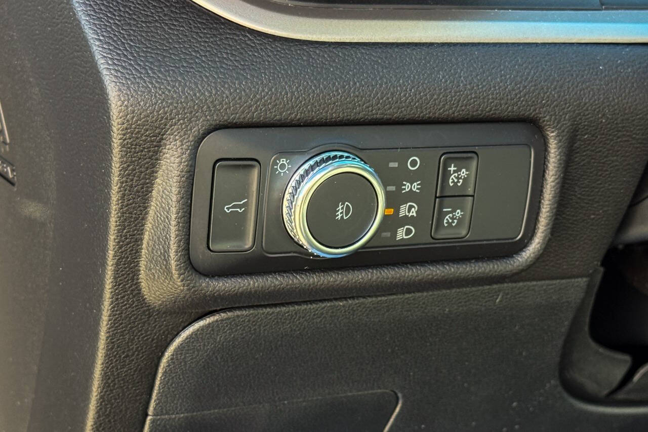 2022 Ford Explorer XLT AWD