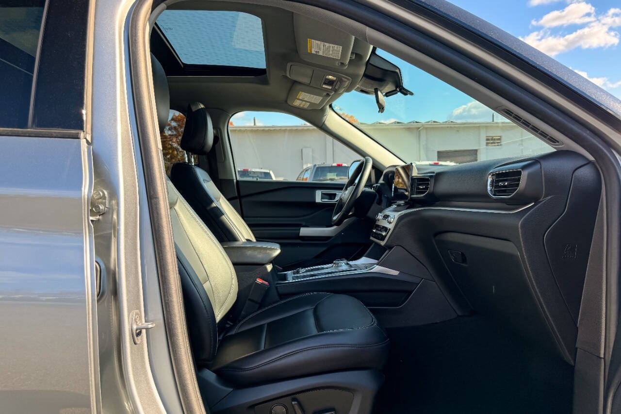 2022 Ford Explorer XLT AWD