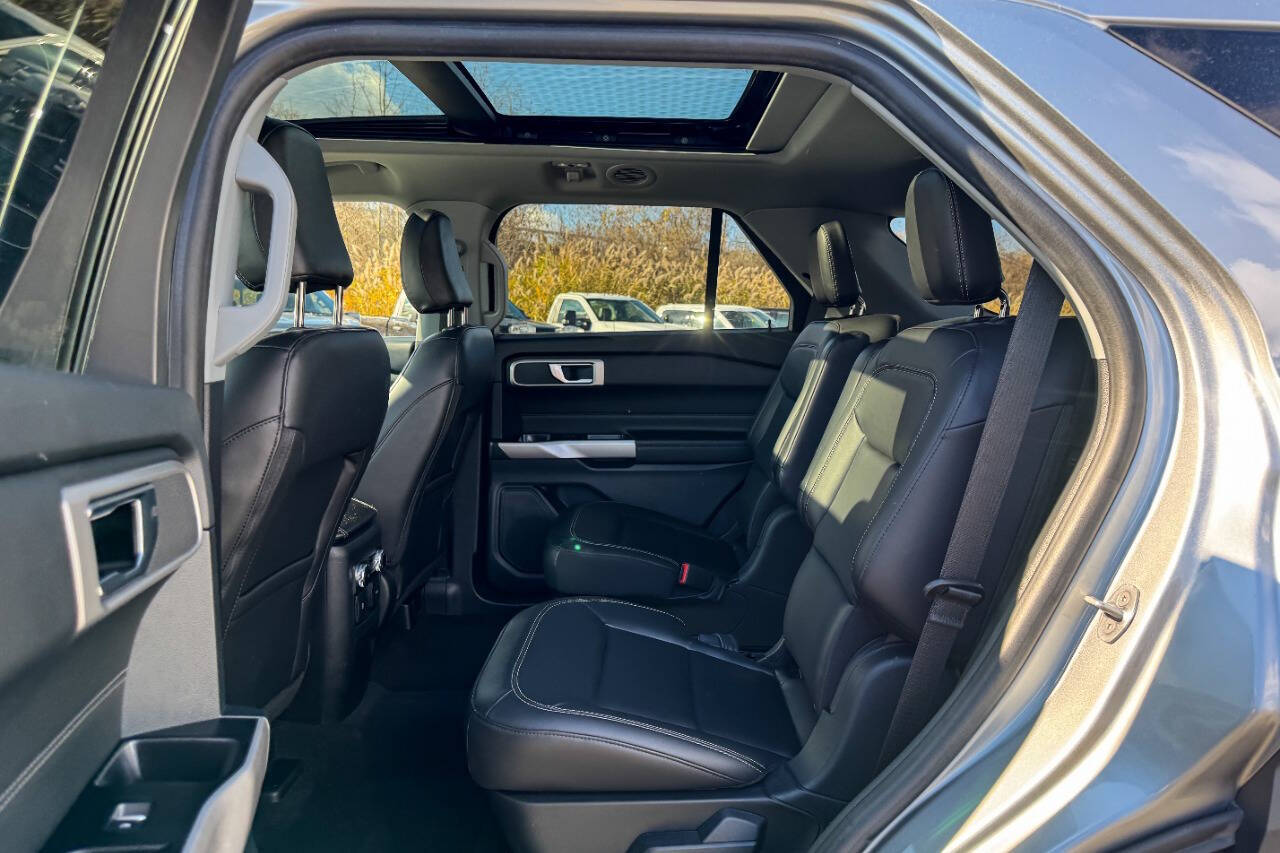 2022 Ford Explorer XLT AWD