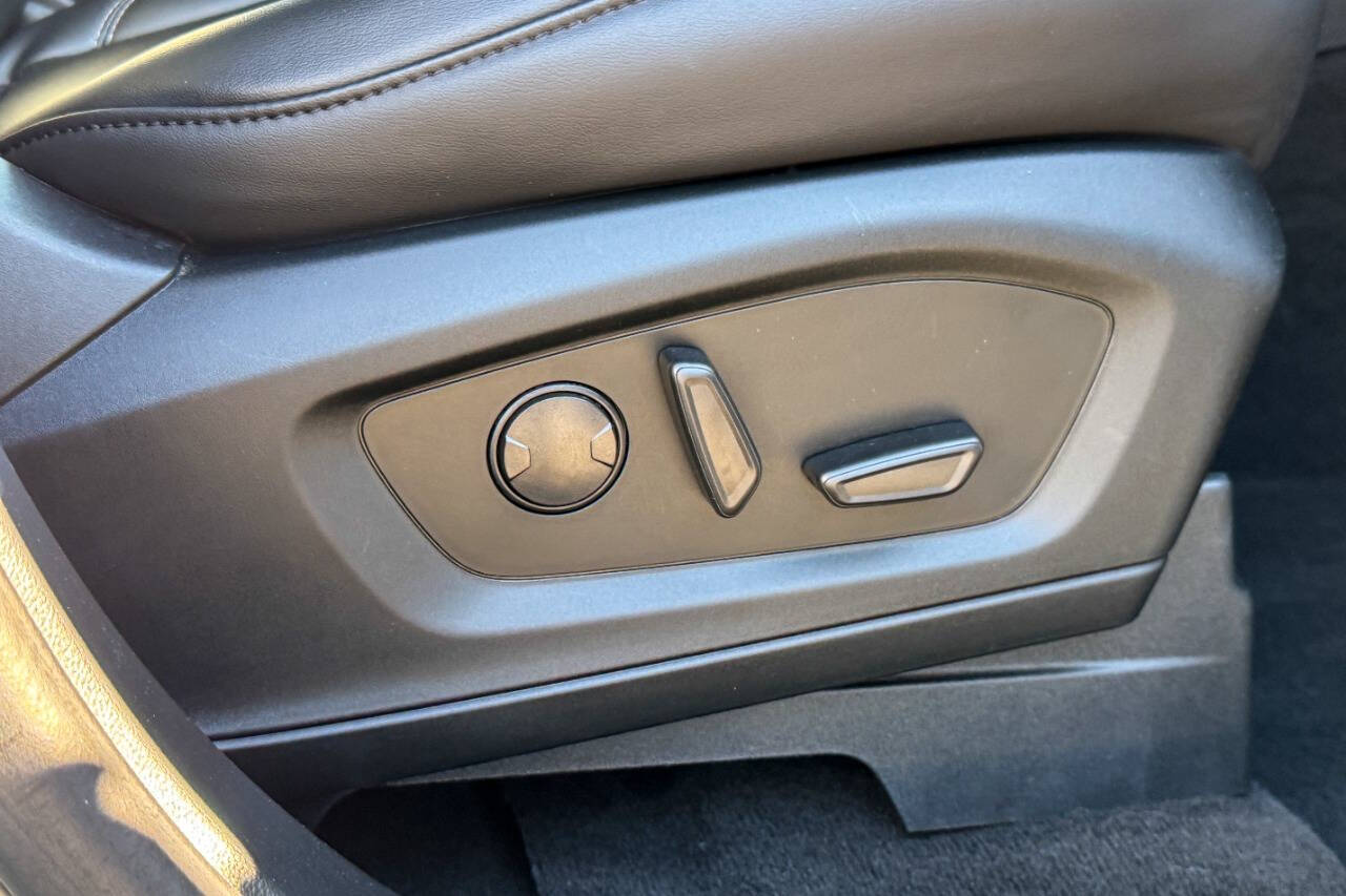 2022 Ford Explorer XLT AWD