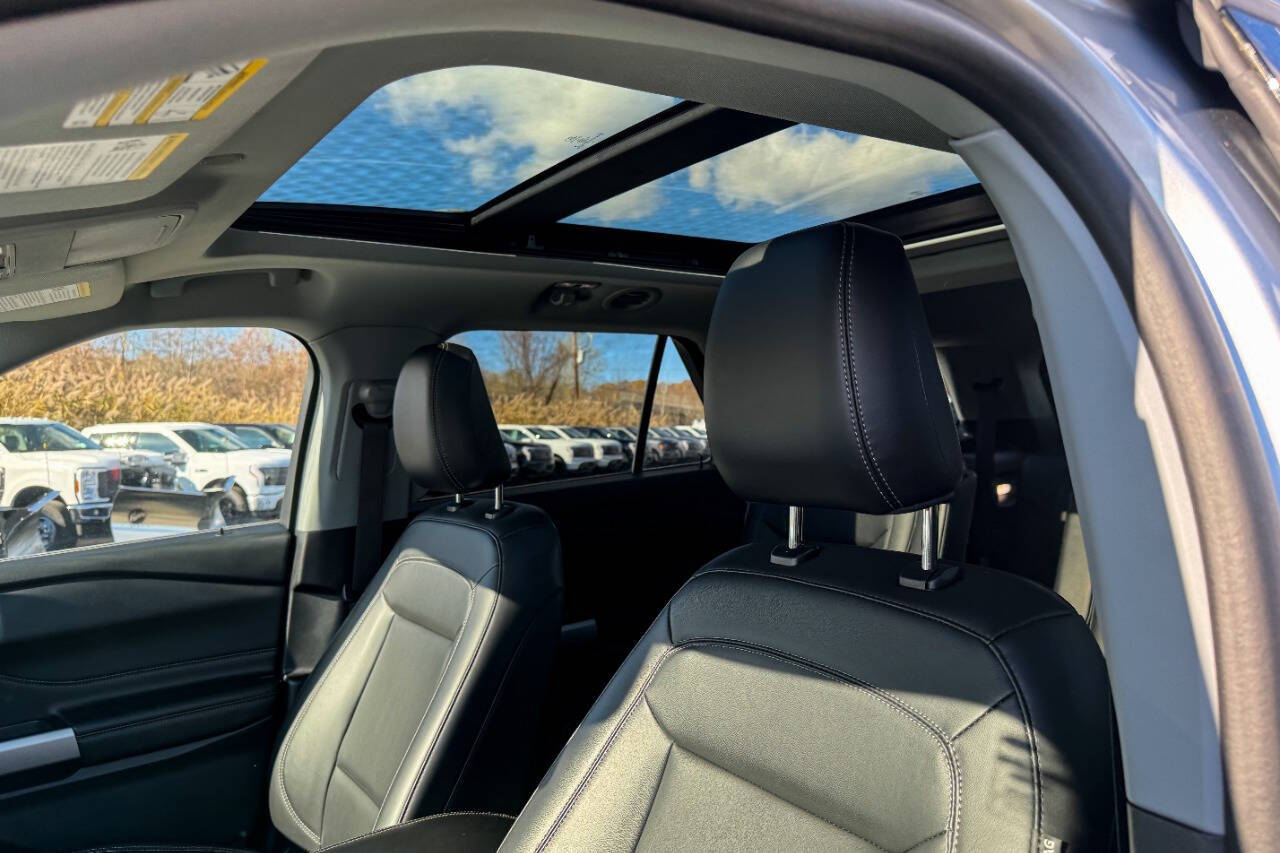 2022 Ford Explorer XLT AWD