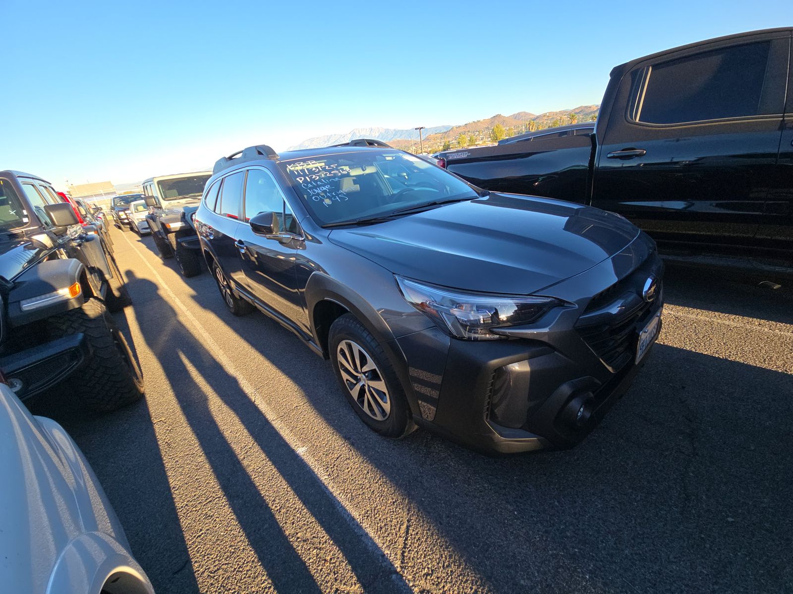 2023 Subaru Outback Premium AWD