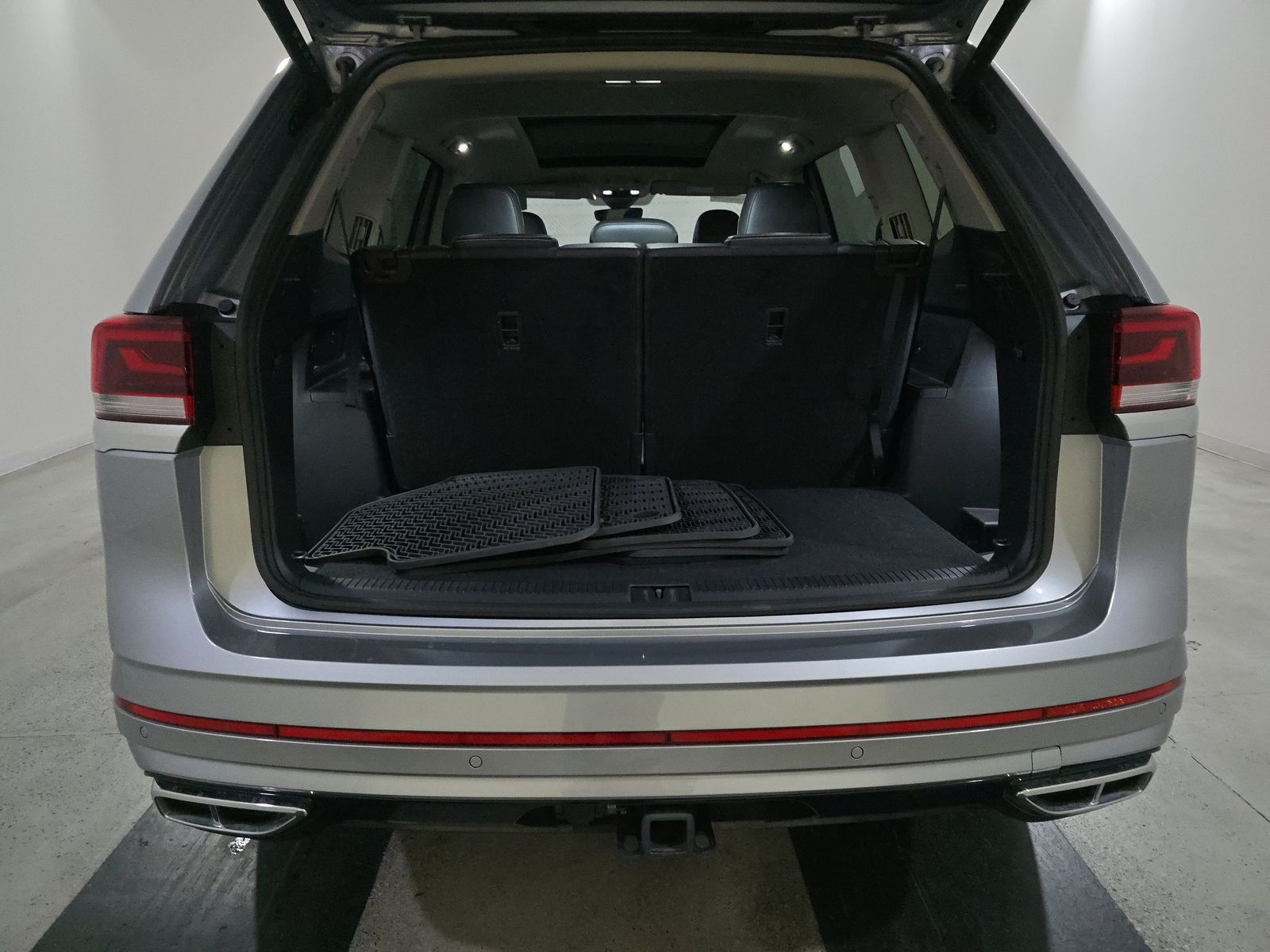 2025 Volkswagen Atlas 2.0T SEL Premium R-Line AWD