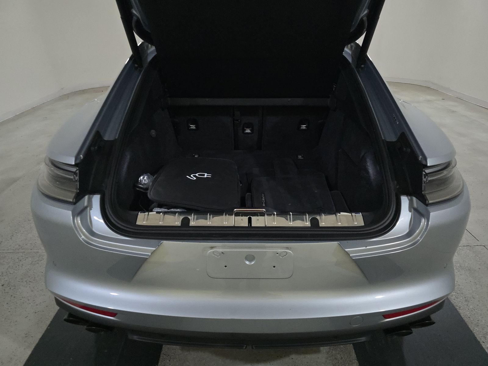 2023 Porsche Panamera 4 E-Hybrid Platinum Edition AWD