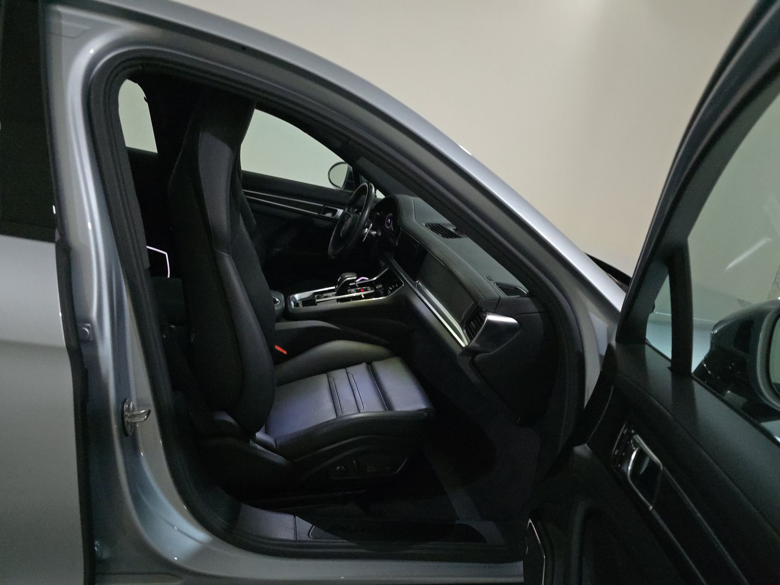 2023 Porsche Panamera 4 E-Hybrid Platinum Edition AWD