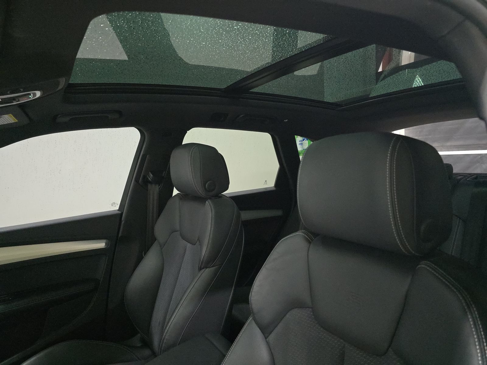 2023 Audi Q5 e Plug-In Hybrid S line Premium Plus AWD