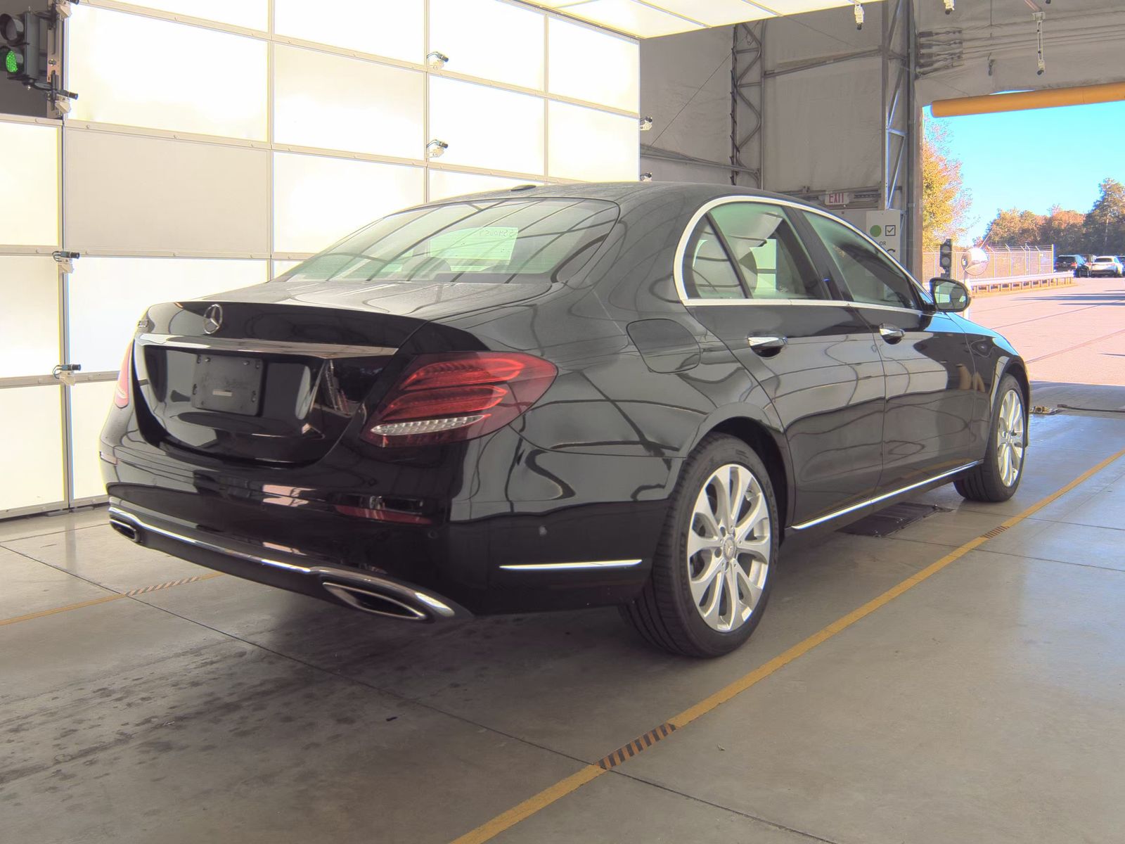 2017 Mercedes-Benz E-Class E 300 Luxury RWD