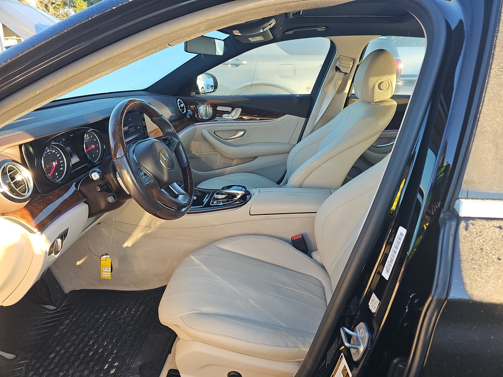 2017 Mercedes-Benz E-Class E 300 Luxury RWD