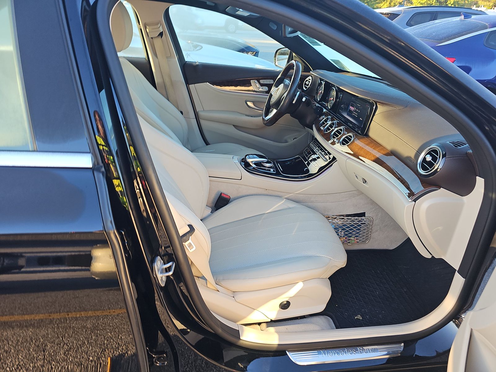 2017 Mercedes-Benz E-Class E 300 Luxury RWD