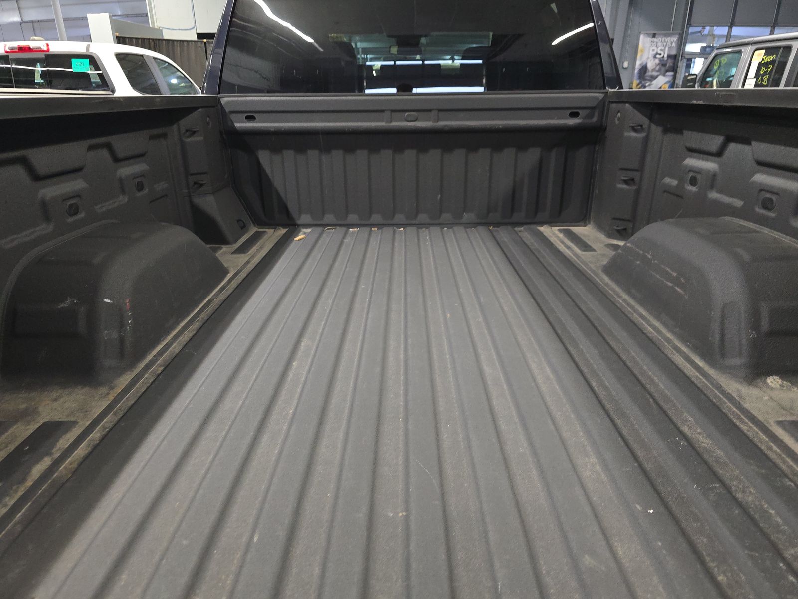 2023 Chevrolet Silverado 1500 Custom AWD