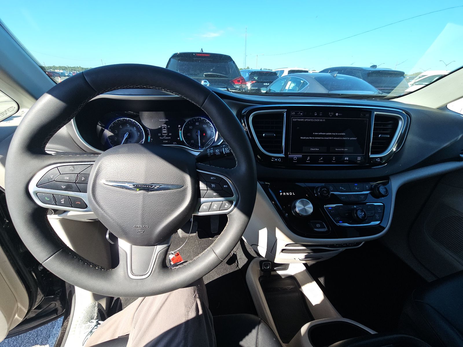 2024 Chrysler Pacifica Touring L FWD