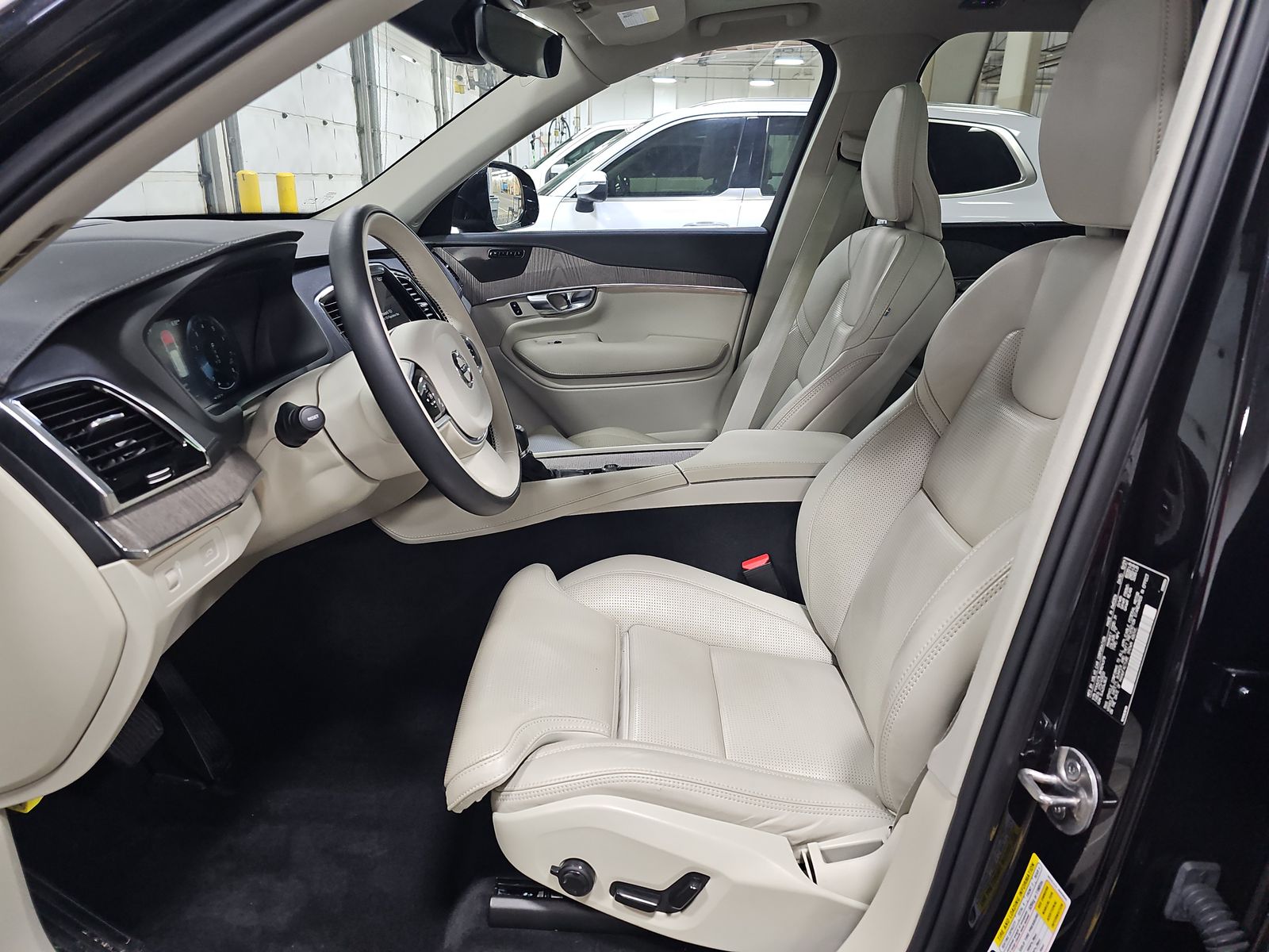 2022 Volvo XC90 T6 Inscription AWD