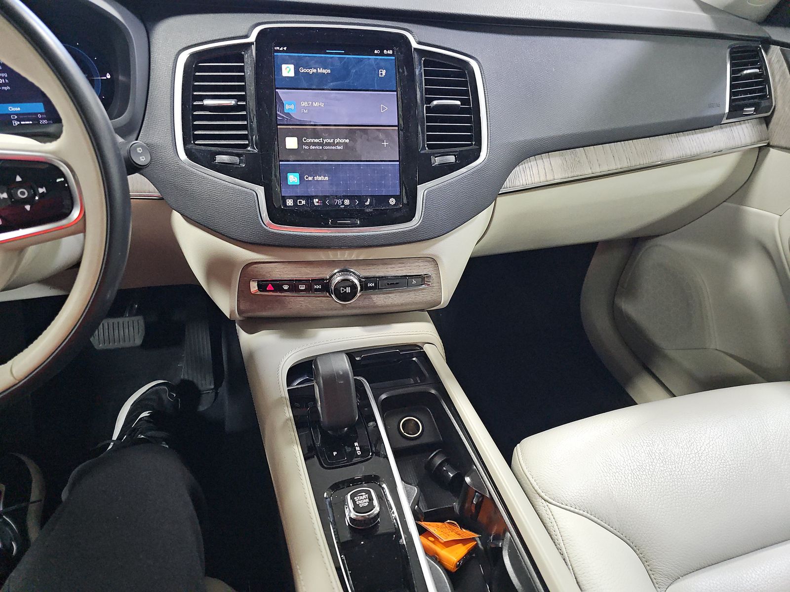 2024 Volvo XC90 Recharge T8 Plus AWD