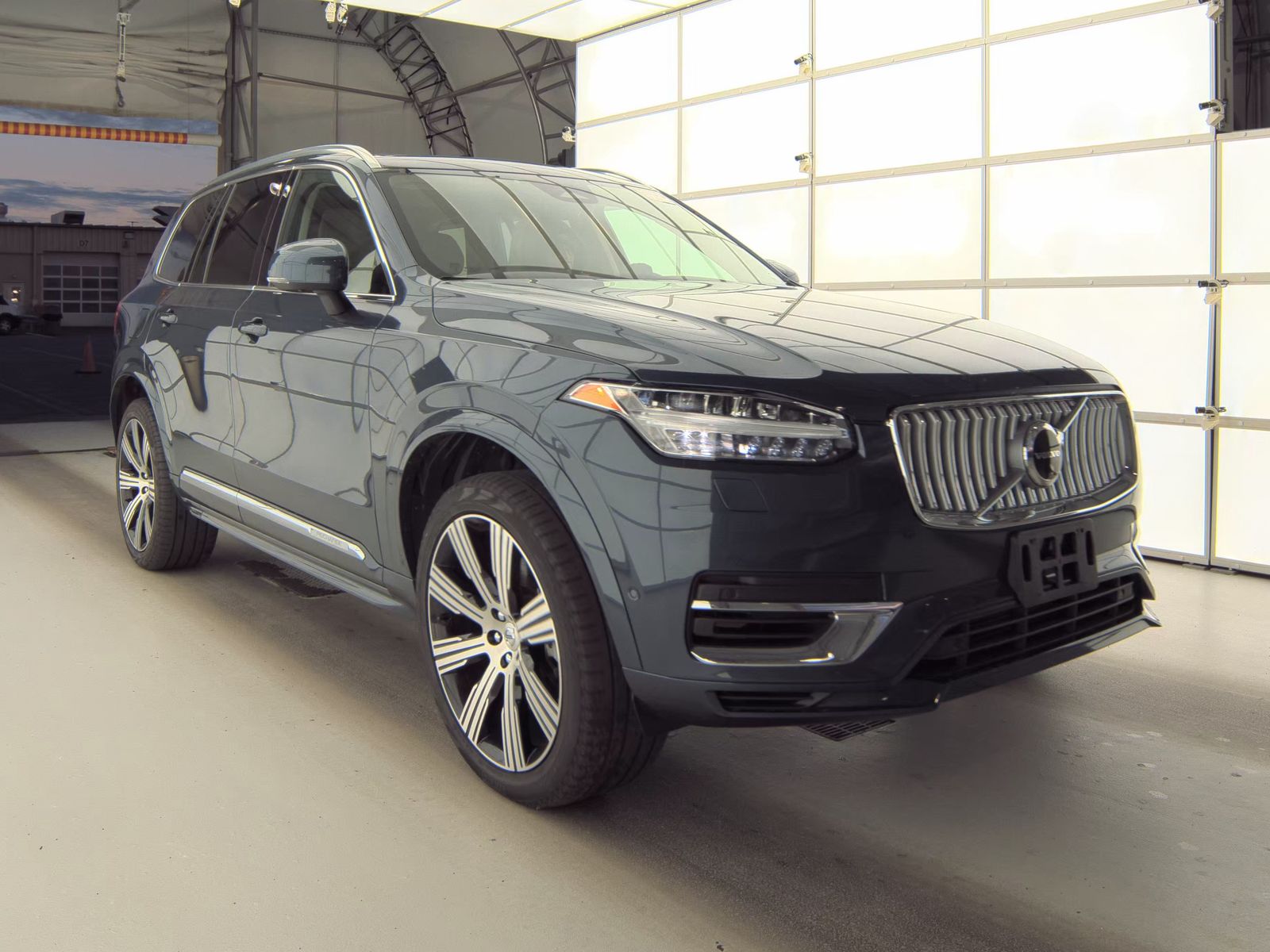 2024 Volvo XC90 Recharge T8 Plus AWD