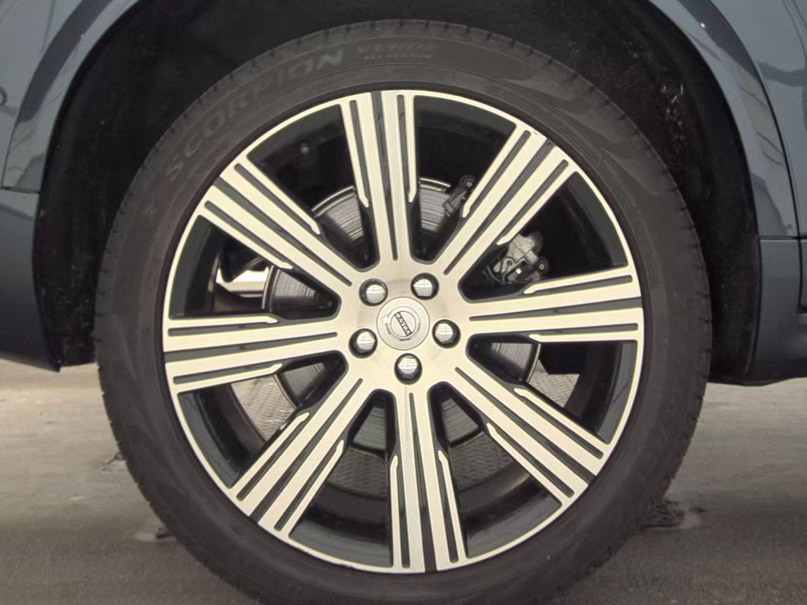 2024 Volvo XC90 Recharge T8 Plus AWD